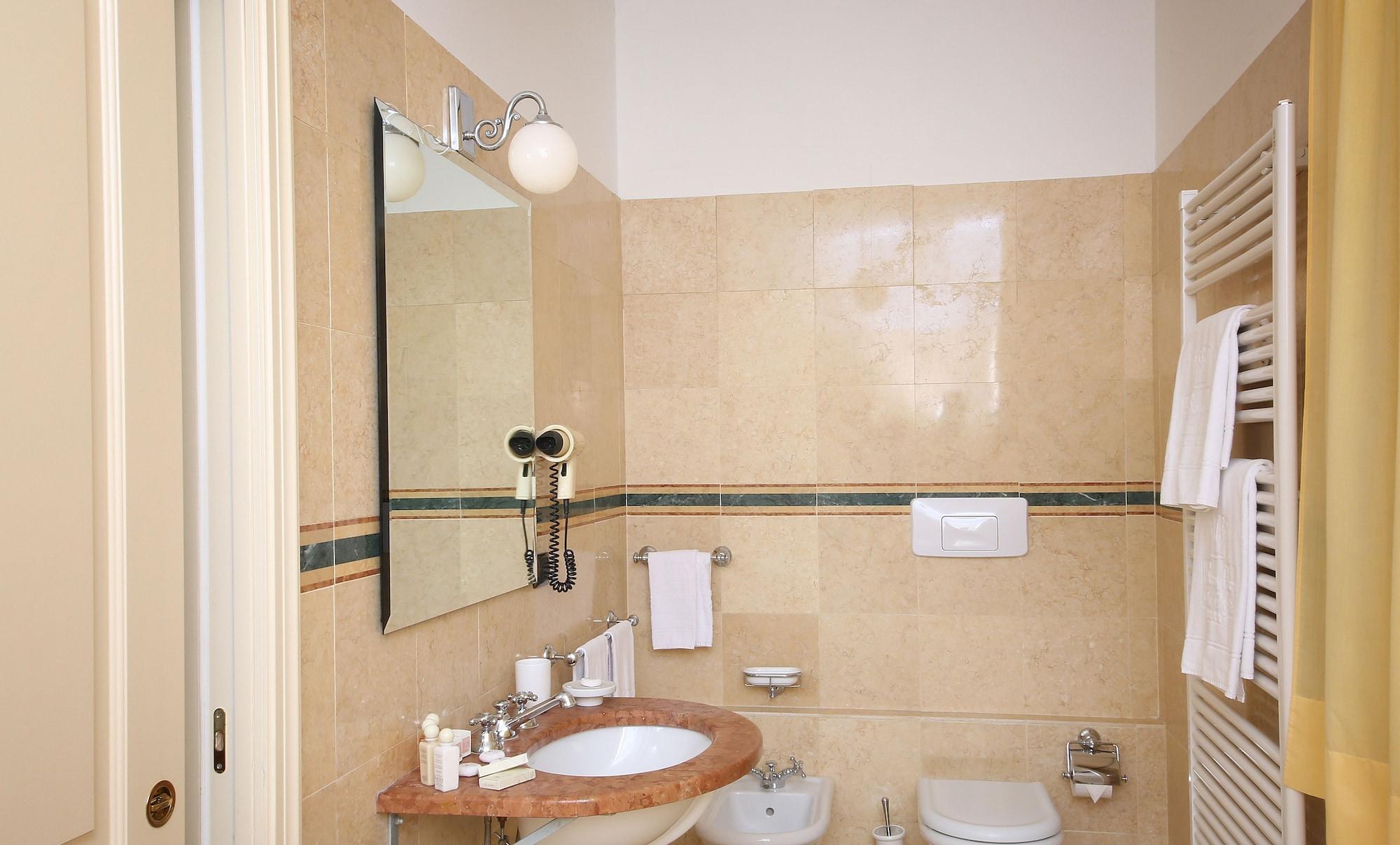 Villa Sofia Hotel Gardone Riviera Eksteriør billede