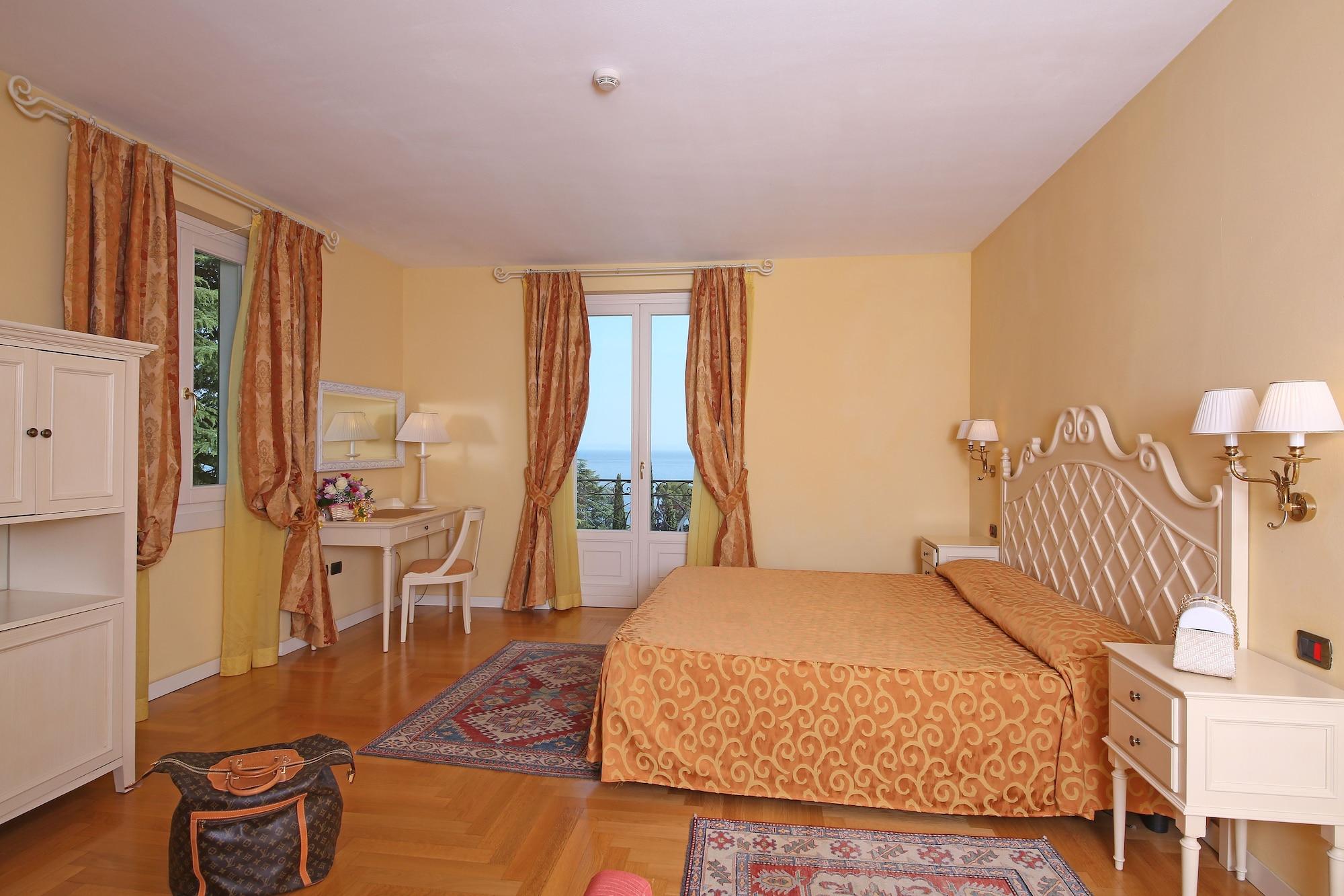 Villa Sofia Hotel Gardone Riviera Eksteriør billede