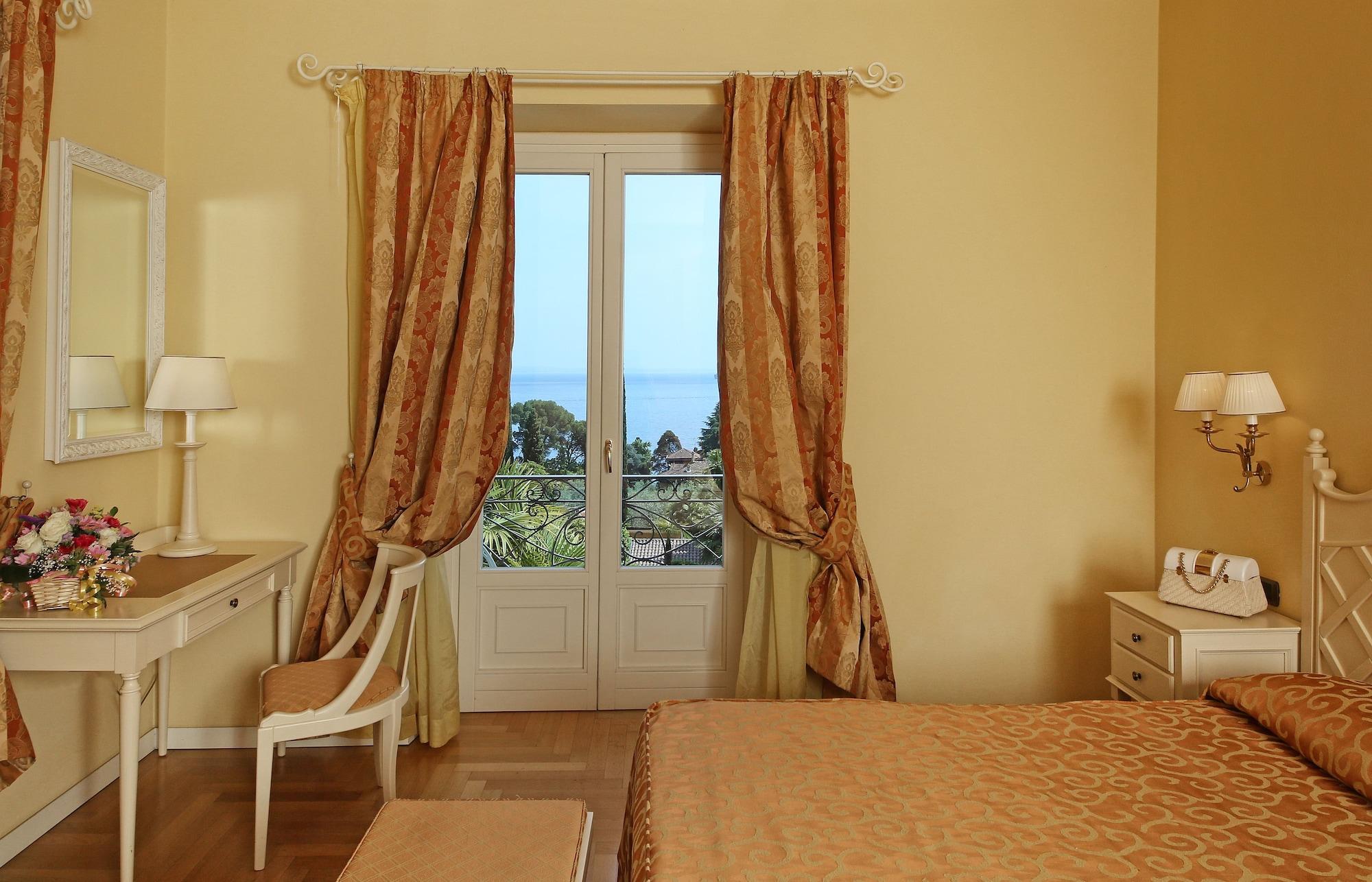 Villa Sofia Hotel Gardone Riviera Eksteriør billede