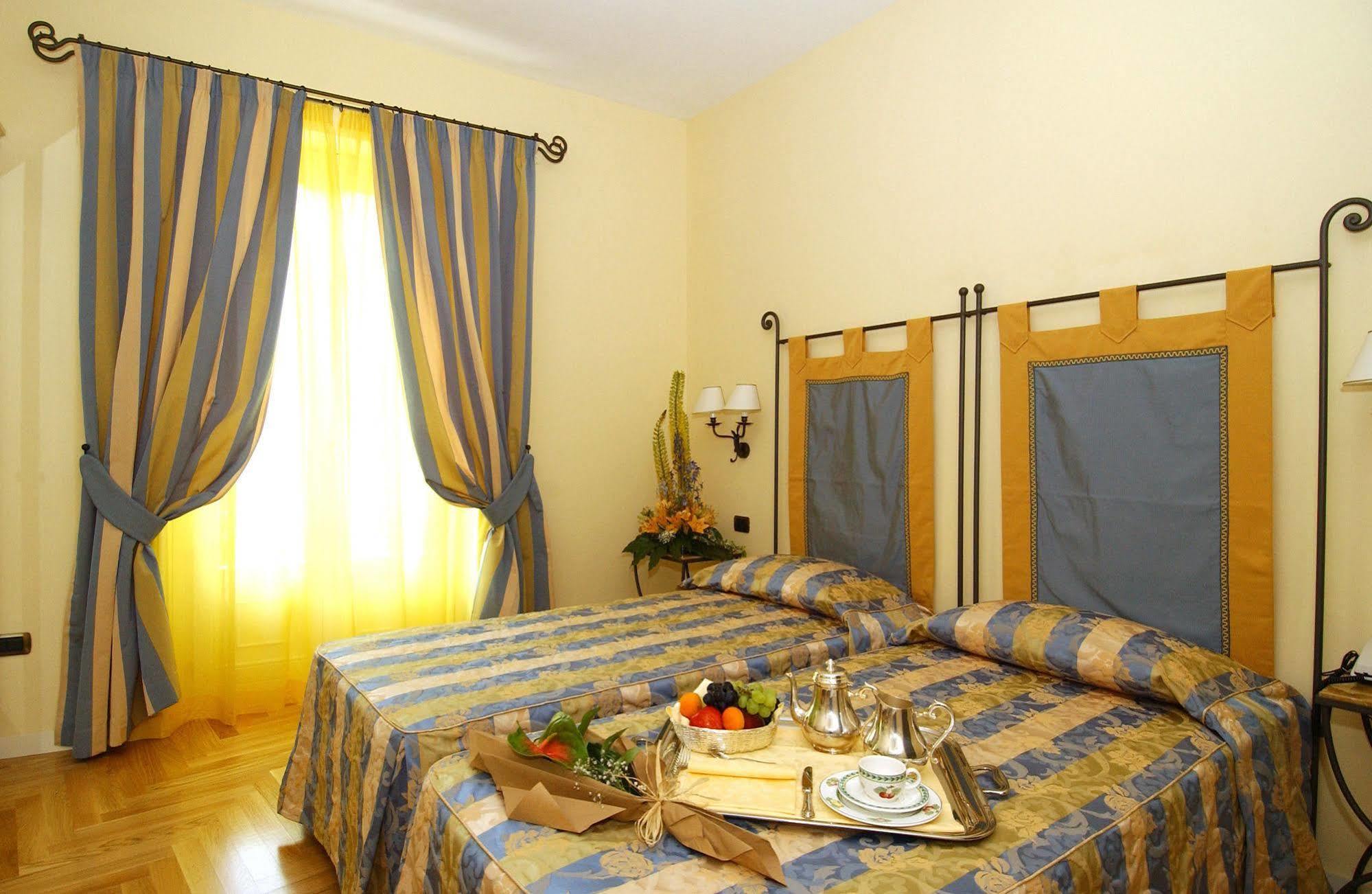 Villa Sofia Hotel Gardone Riviera Eksteriør billede